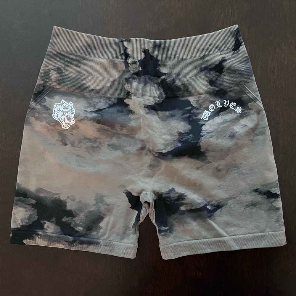 Darc Sport Cloud Pattern Athletic Shorts - Black and Gray
